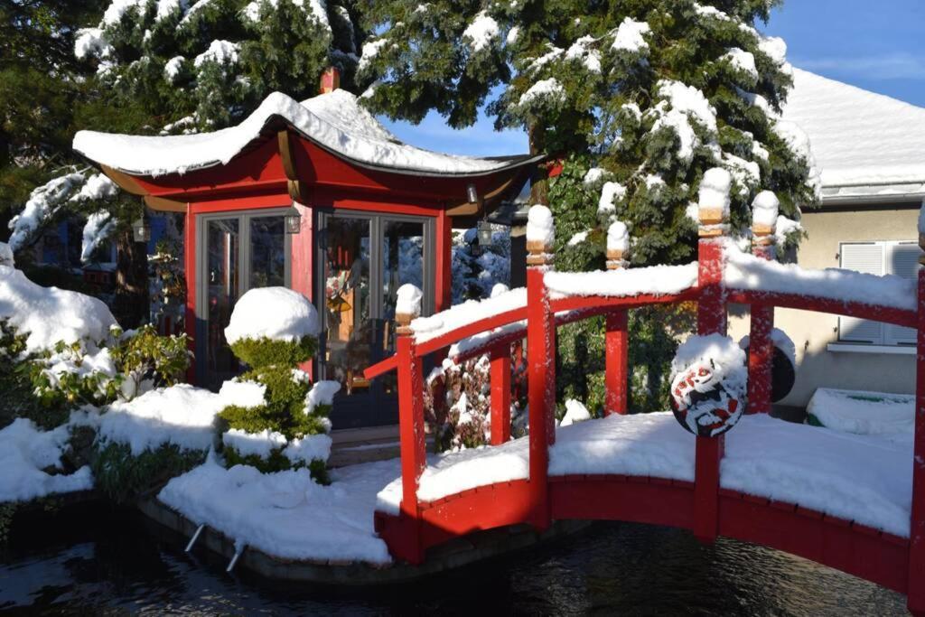 Gite Au Printemps Japonais, Petit Train De La Mure, Parc Des Ecrins Pierre-Chatel Eksteriør billede