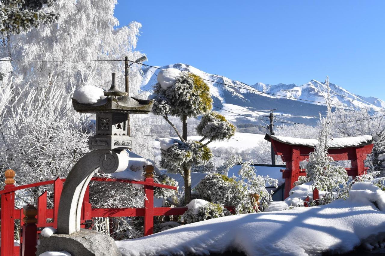 Gite Au Printemps Japonais, Petit Train De La Mure, Parc Des Ecrins Pierre-Chatel Eksteriør billede